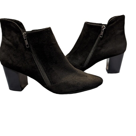 Rockport Black Micro Suede Ankle Boots Size 7 Block Heel Side Zip Closure Gail - Picture 2 of 16